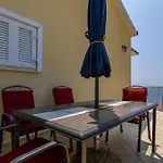 Vanessa * Τρογκίρ